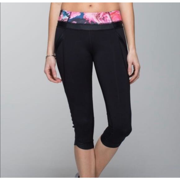 lululemon athletica Pants - Lululemon Chase Me Crop II Secret Garden Black Leggings Size 6